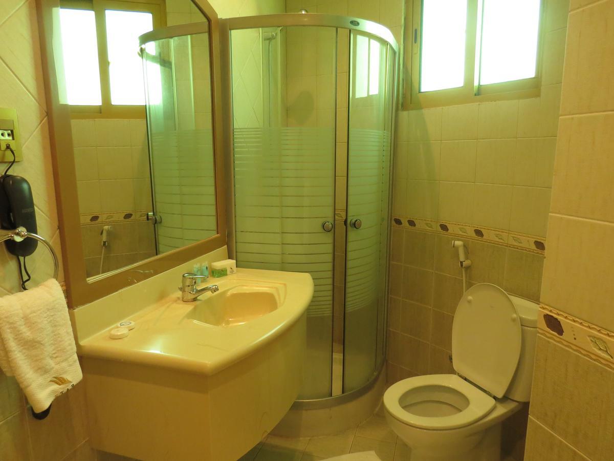 Etab Hotels & Suites Ал Хубар Екстериор снимка